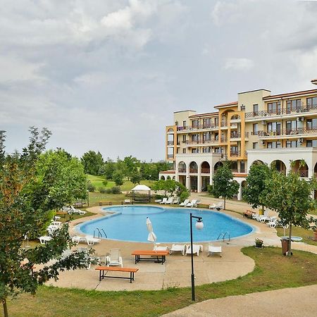 Lighthouse Golf Apart Complex&Villas Балчик Екстериор снимка