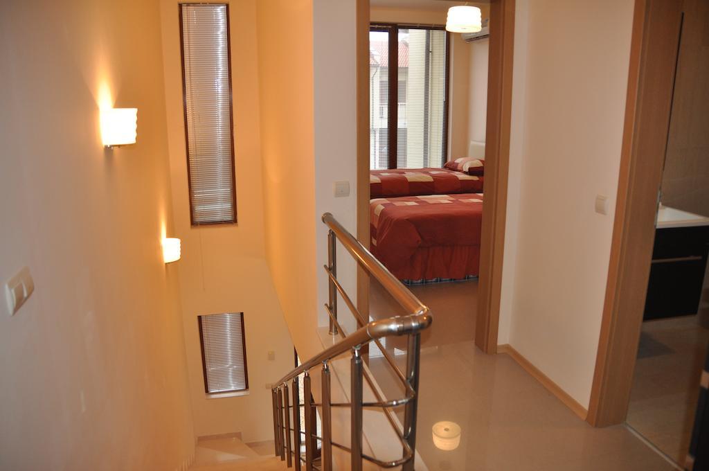 Lighthouse Golf Apart Complex&Villas Балчик Екстериор снимка