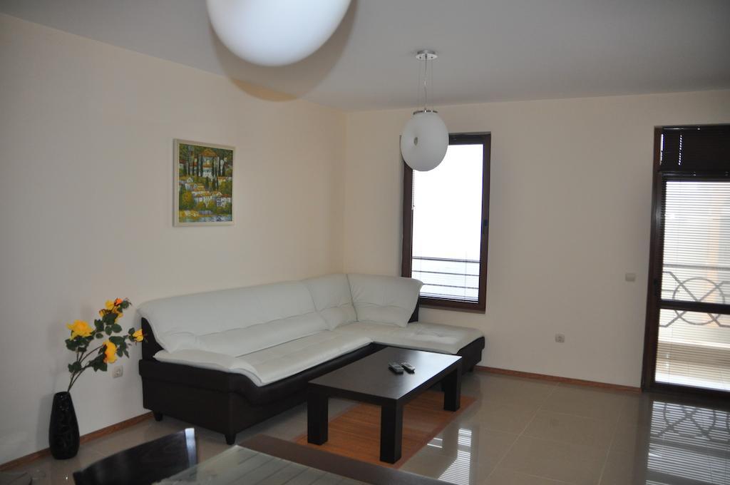 Lighthouse Golf Apart Complex&Villas Балчик Екстериор снимка