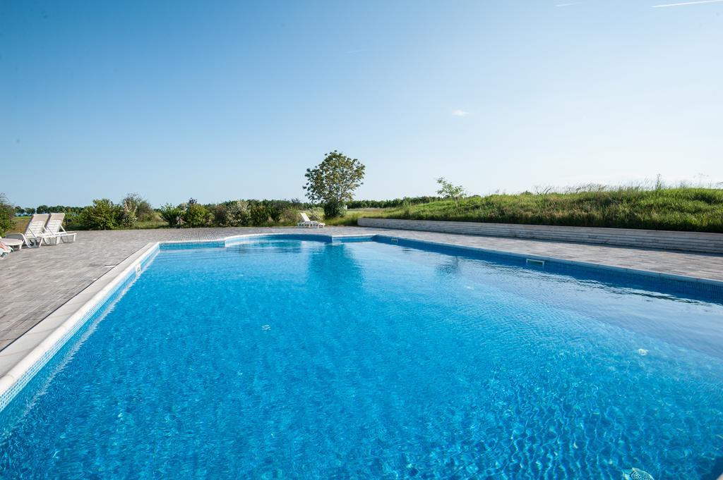 Lighthouse Golf Apart Complex&Villas Балчик Екстериор снимка