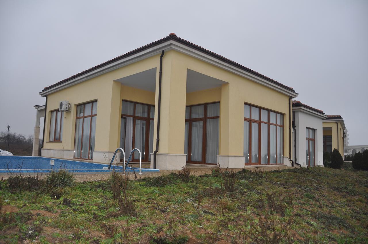 Lighthouse Golf Apart Complex&Villas Балчик Екстериор снимка